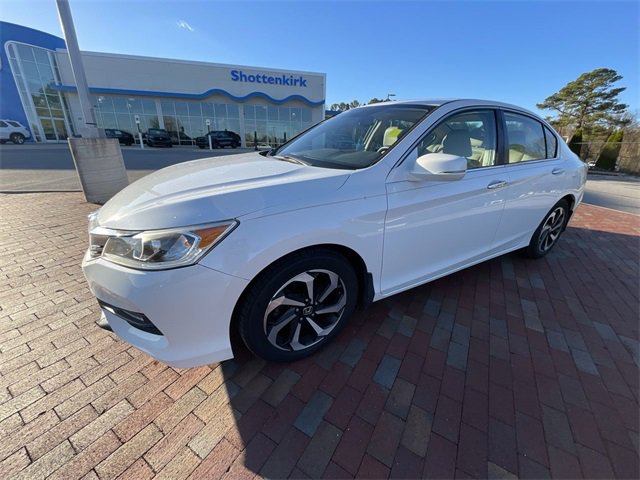 Used 2016 Honda Accord EX-L image 8