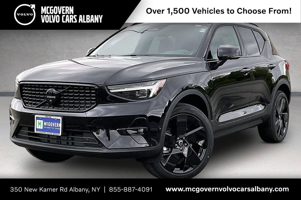 New 2026 Volvo XC40 B5 Ultra w/ Climate Package