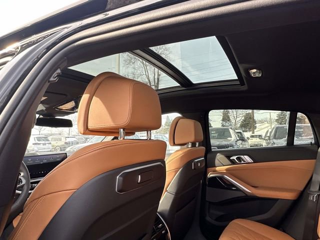 New 2026 BMW X6 xDrive40i w/ Climate Comfort Package image 11