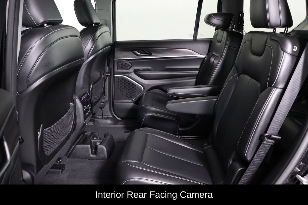 Used 2022 Jeep Grand Cherokee L Limited w/ Black Appearance Package RWD image 16