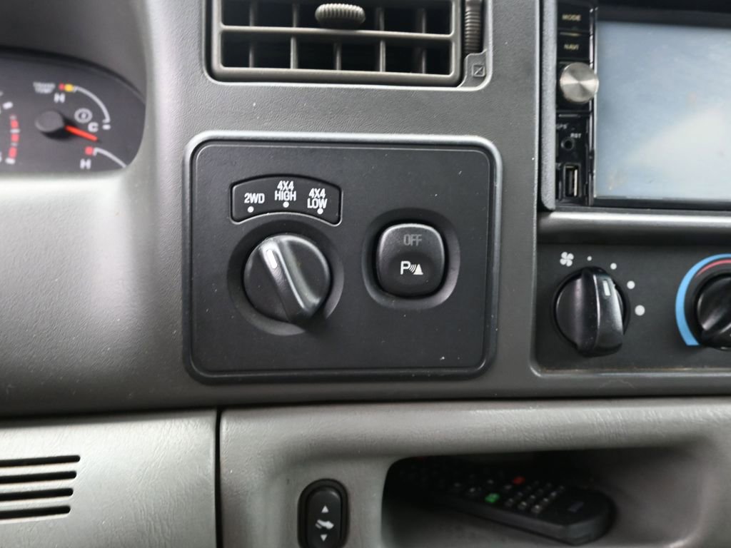 Used 2004 Ford F250 Harley-Davidson image 16