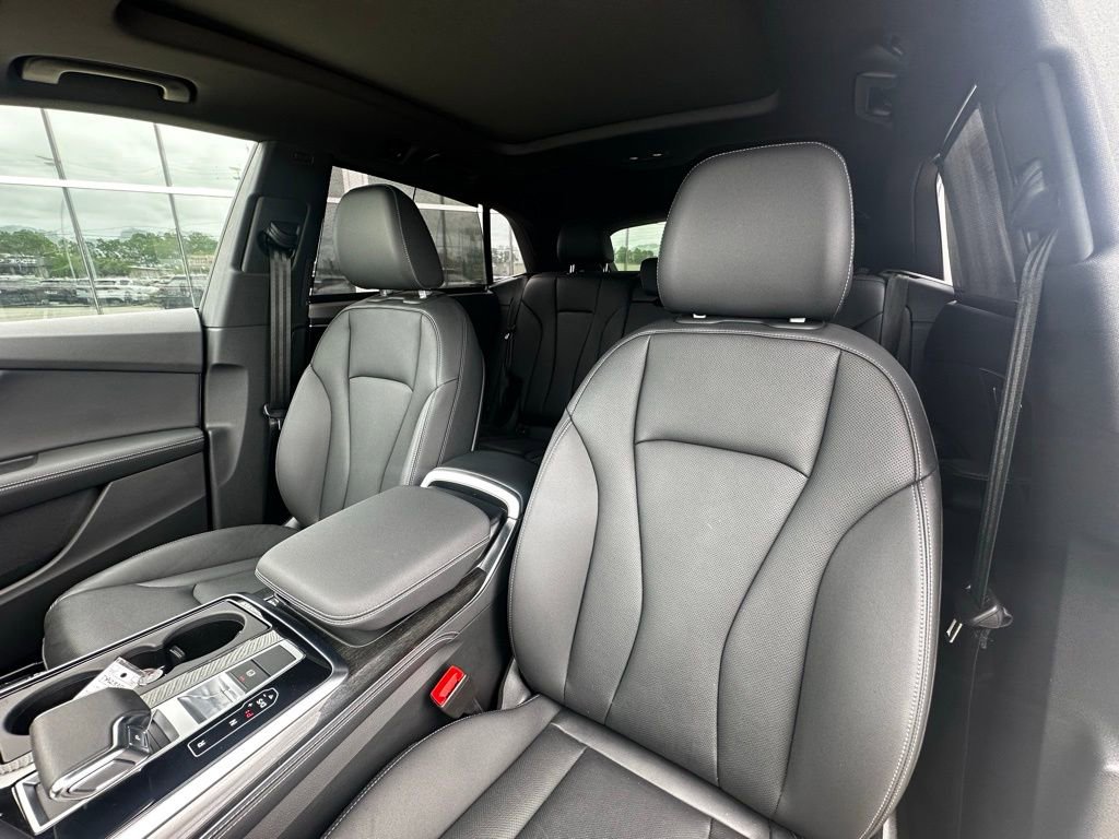 Certified 2025 Audi Q8 Premium Plus w/ Premium Plus Package image 11