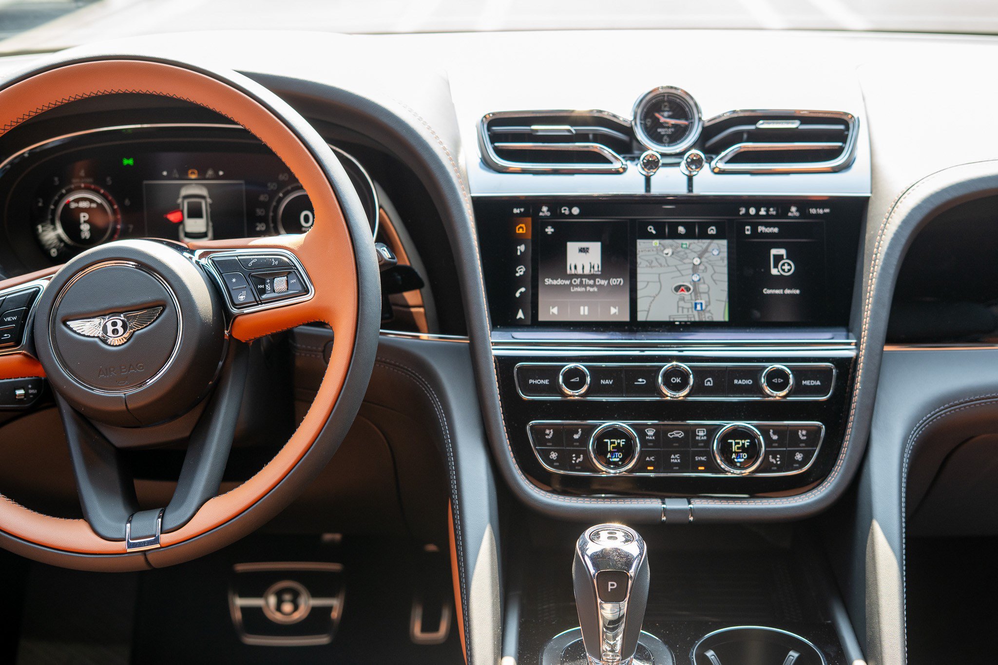 New 2026 Bentley Bentayga AWD/4WD image 4