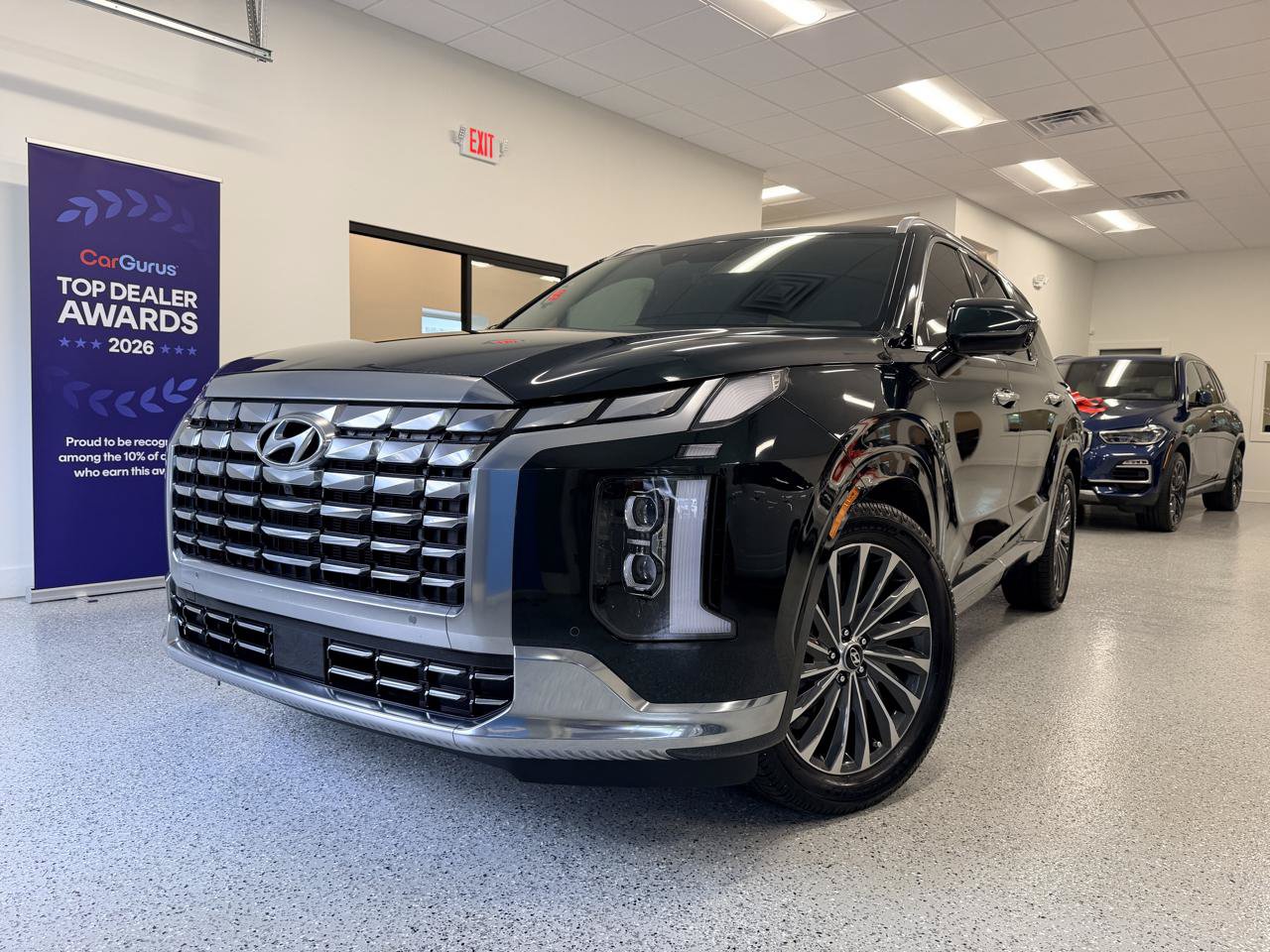Used 2023 Hyundai Palisade Calligraphy FWD image 4