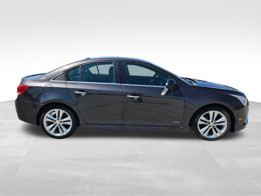 Used 2014 Chevrolet Cruze LTZ w/ RS Package FWD image 5