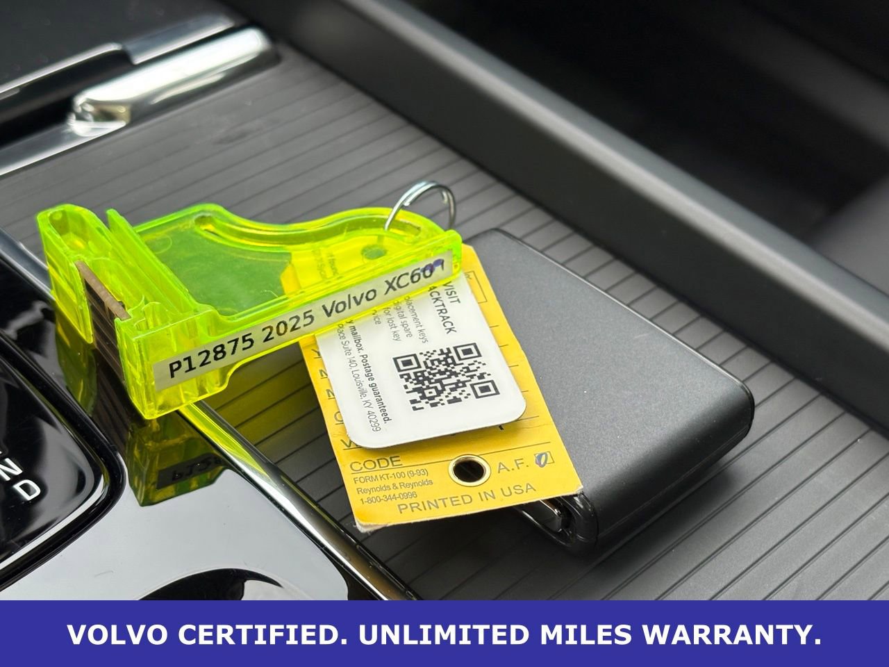 Certified 2025 Volvo XC60 B5 Core AWD/4WD image 36