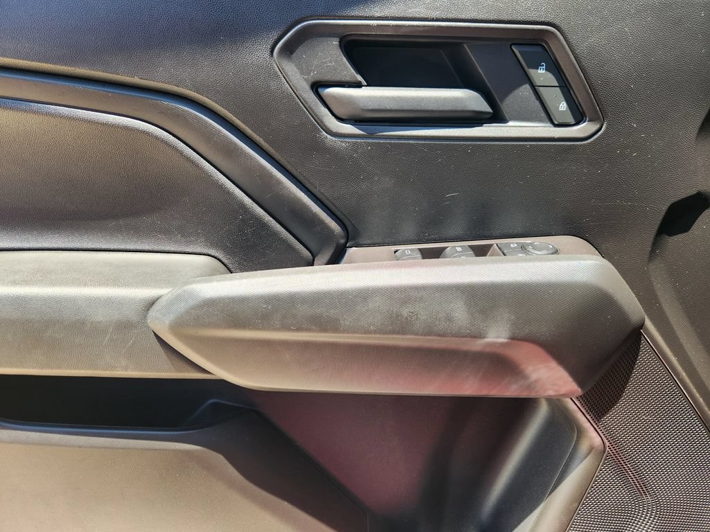 Used 2025 Chevrolet Colorado Trail Boss AWD/4WD image 22