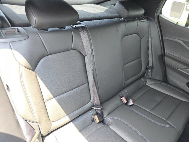 Used 2024 Buick Envista Sport Touring w/ Convenience I Package FWD image 22