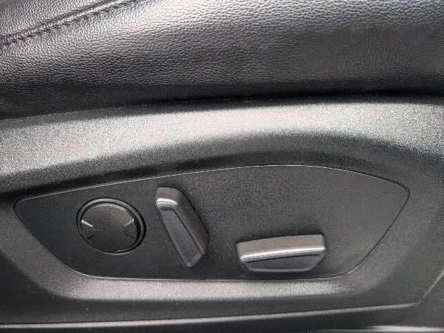 Used 2022 Ford Explorer Limited w/ Equipment Group 301A image 33