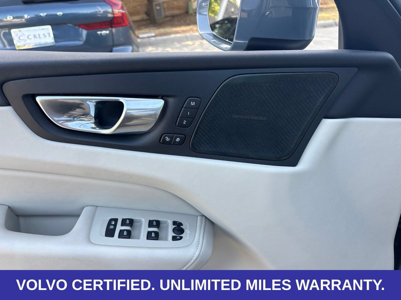 Certified 2023 Volvo XC60 B5 Ultimate w/ Climate Package AWD/4WD image 16