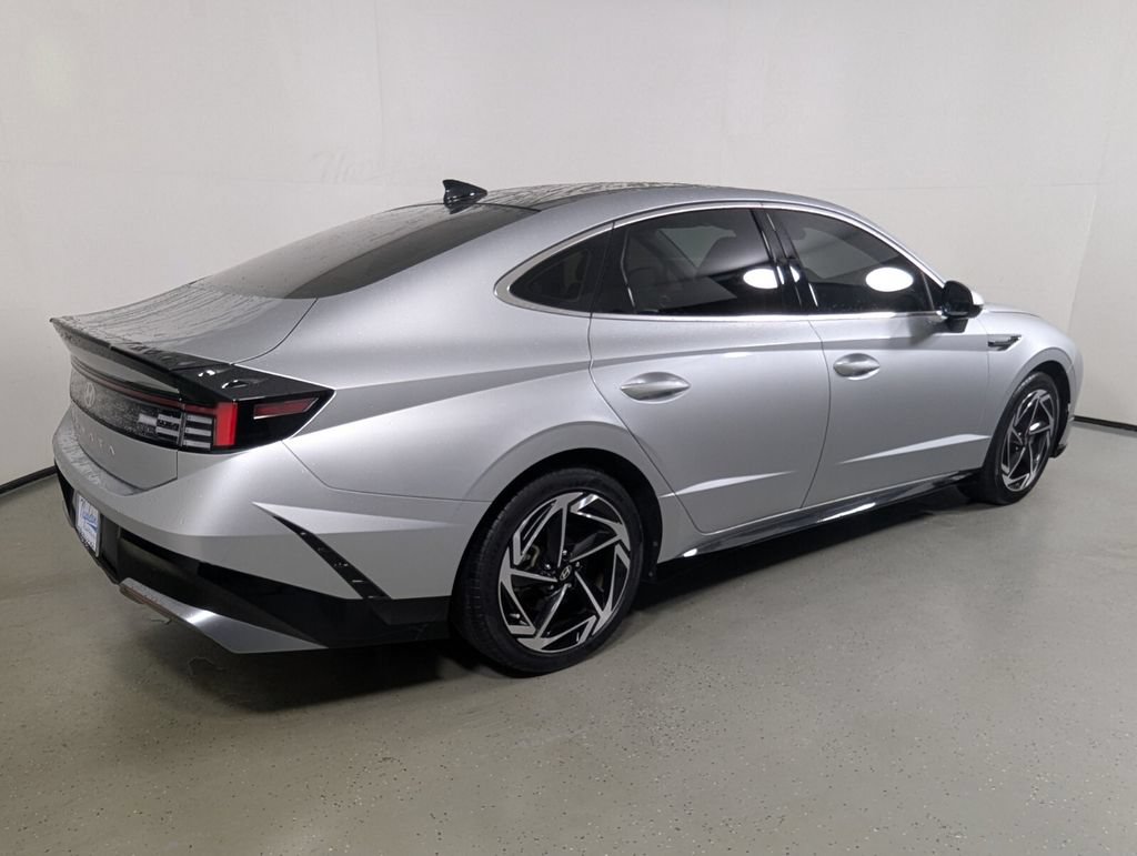 Certified 2024 Hyundai Sonata SEL w/ Convenience Package FWD image 7