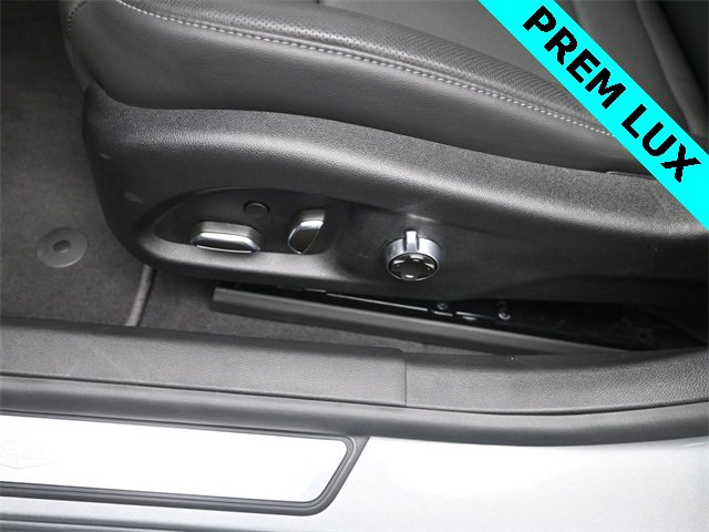 Used 2025 Cadillac CT5 Premium Luxury image 9