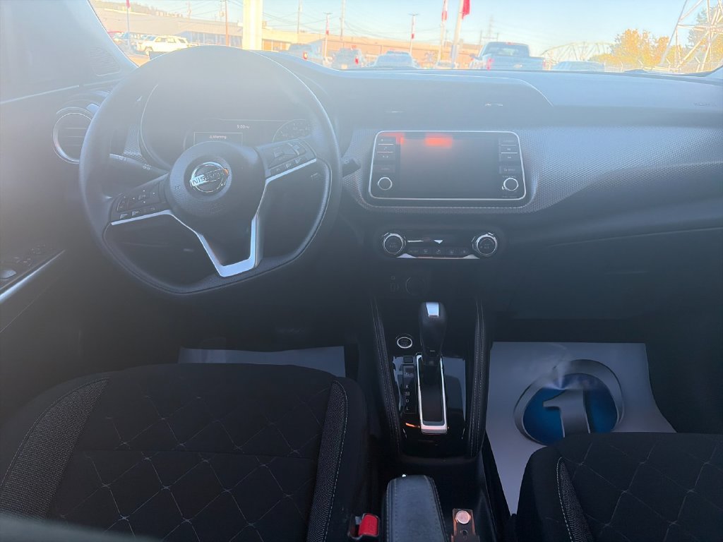 Used 2020 Nissan Kicks SV FWD image 16