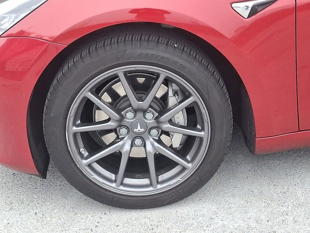 Used 2019 Tesla Model 3 Standard Range image 11