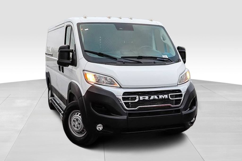 Used 2025 RAM ProMaster 2500 FWD image 2