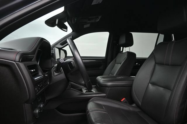 Used 2023 Chevrolet Suburban RST RWD image 10