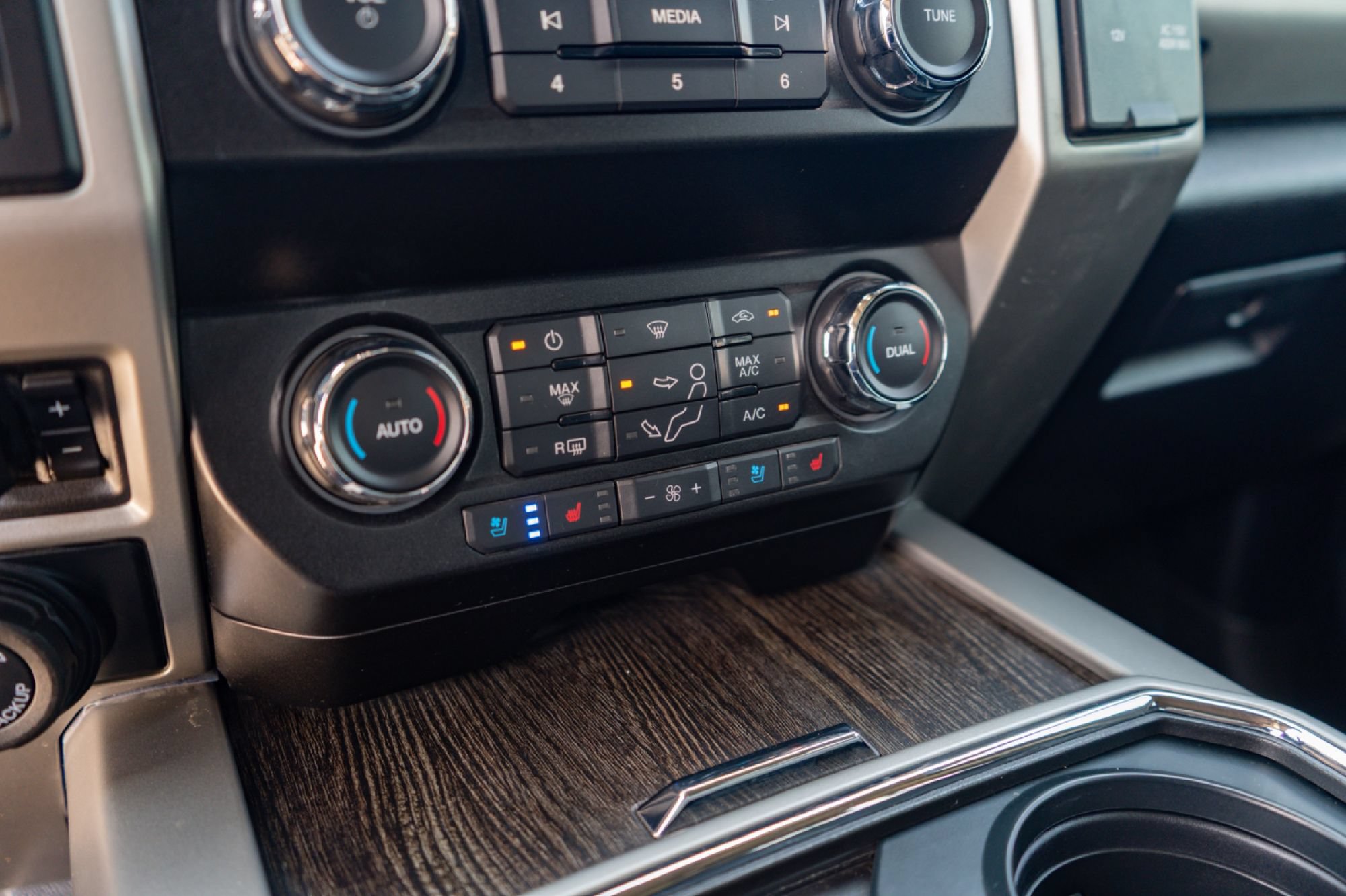 Used 2021 Ford F250 Lariat AWD/4WD image 15