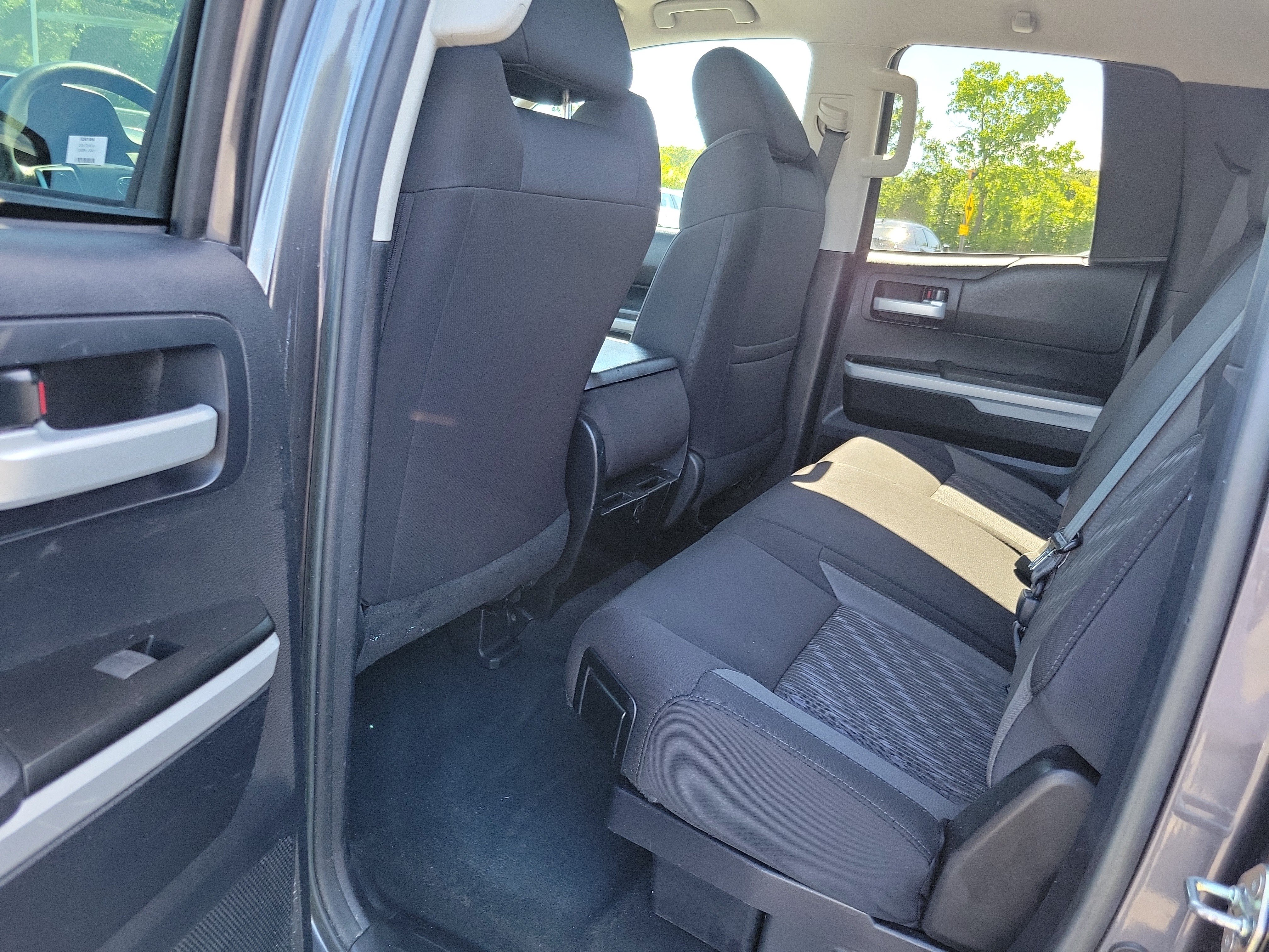 Used 2018 Toyota Tundra SR5 RWD image 13