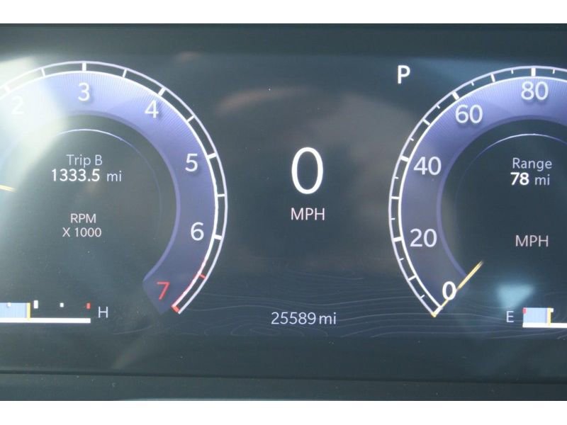 Used 2023 Jeep Grand Cherokee Altitude image 24