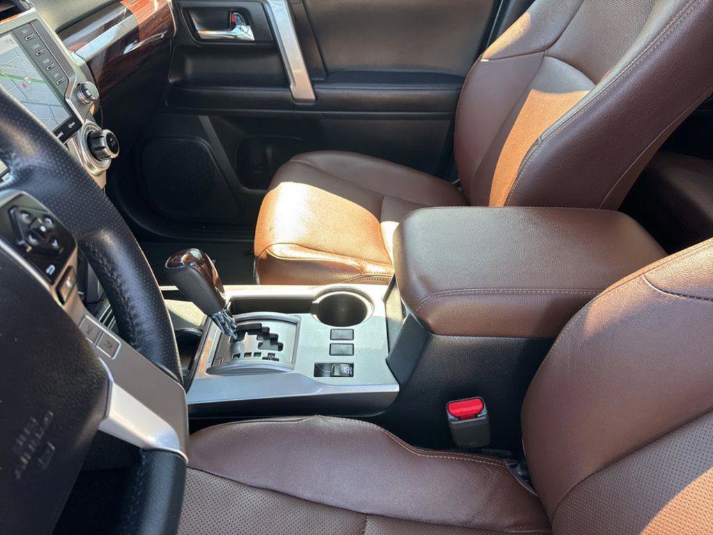 Used 2024 Toyota 4Runner Limited image 19