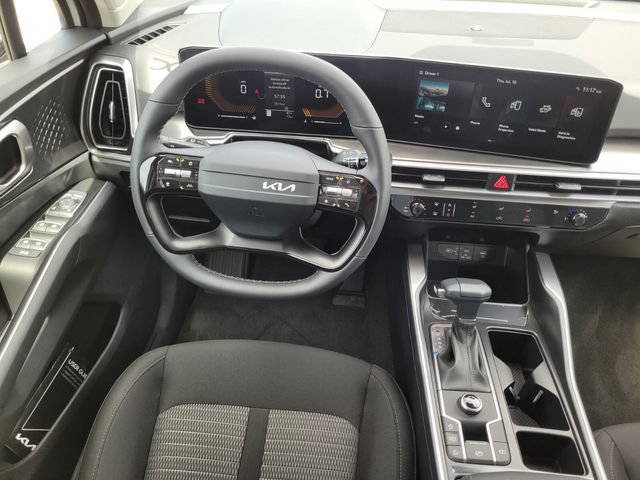 New 2026 Kia Sorento LX FWD image 13