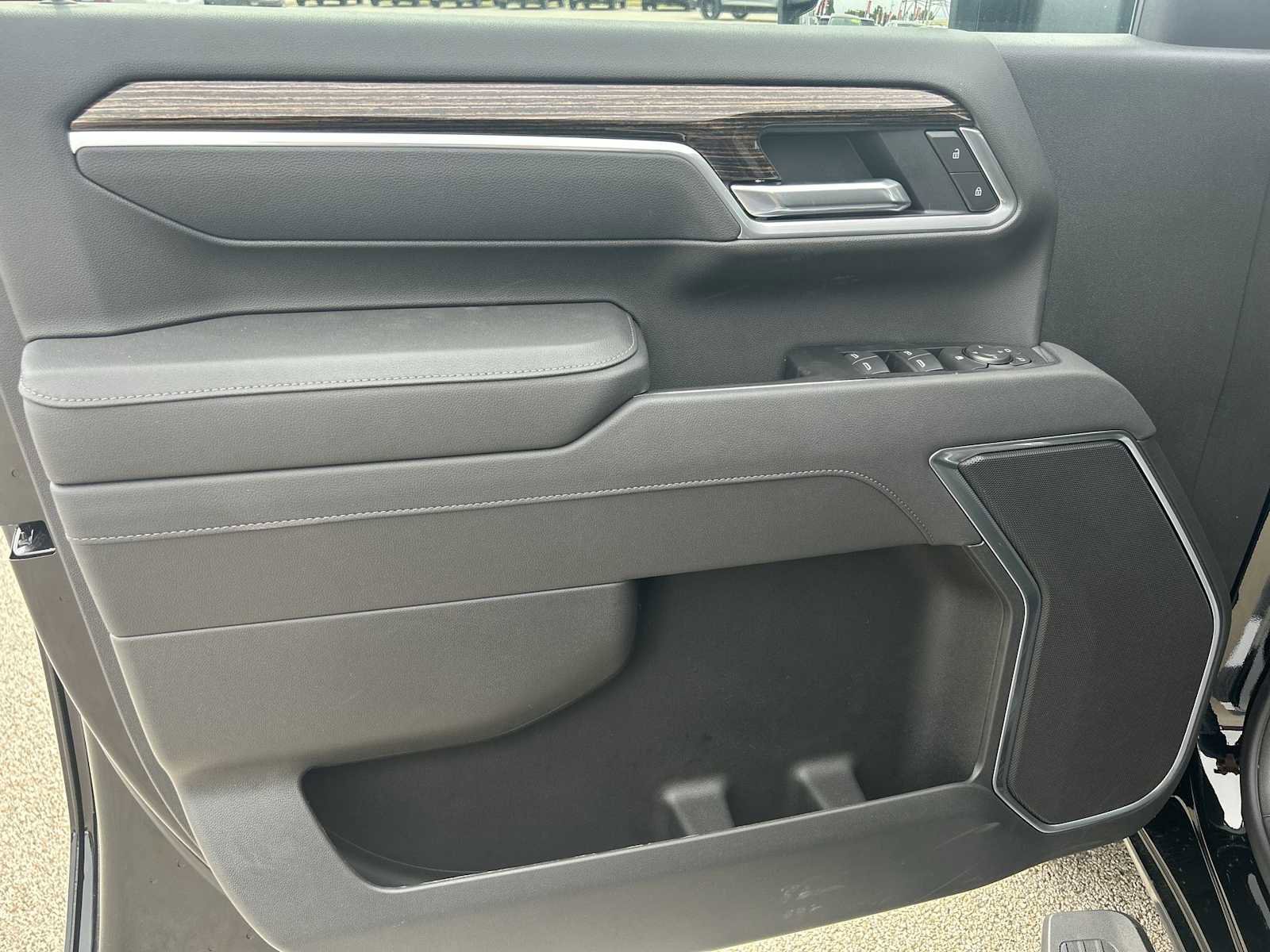 New 2026 GMC Sierra 2500 SLE image 21