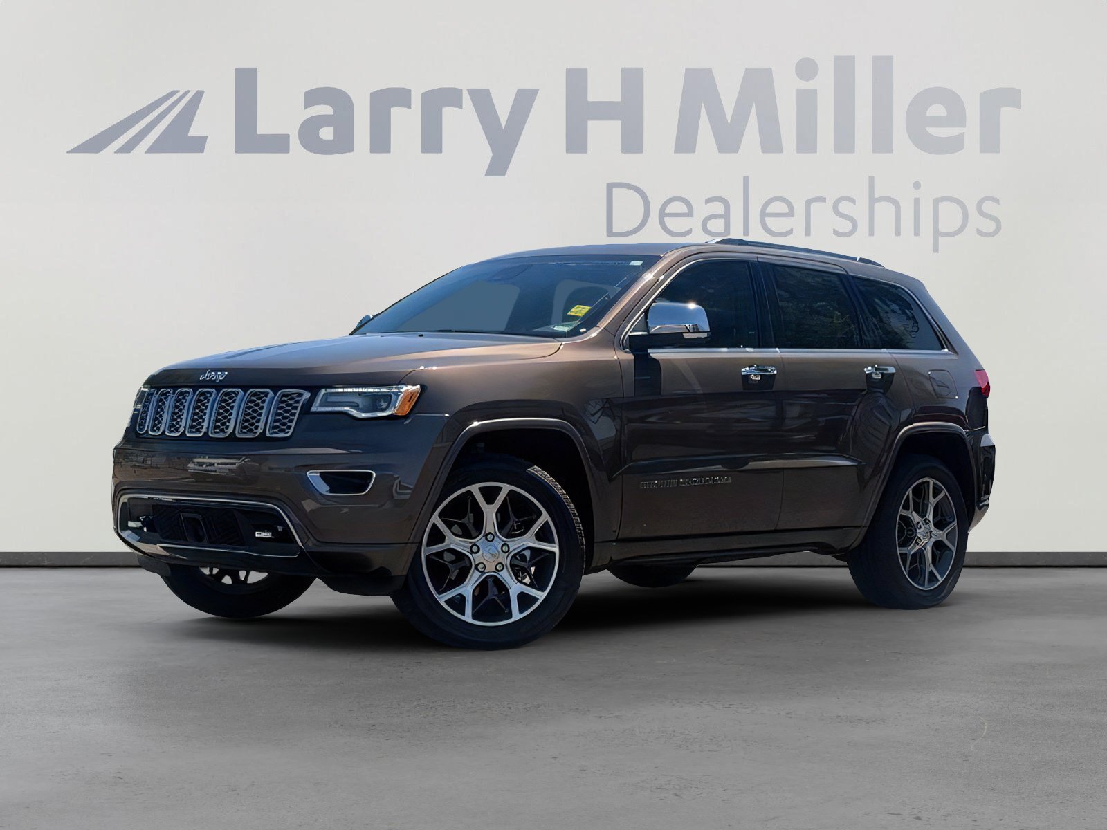 Used 2019 Jeep Grand Cherokee Overland AWD/4WD image 1
