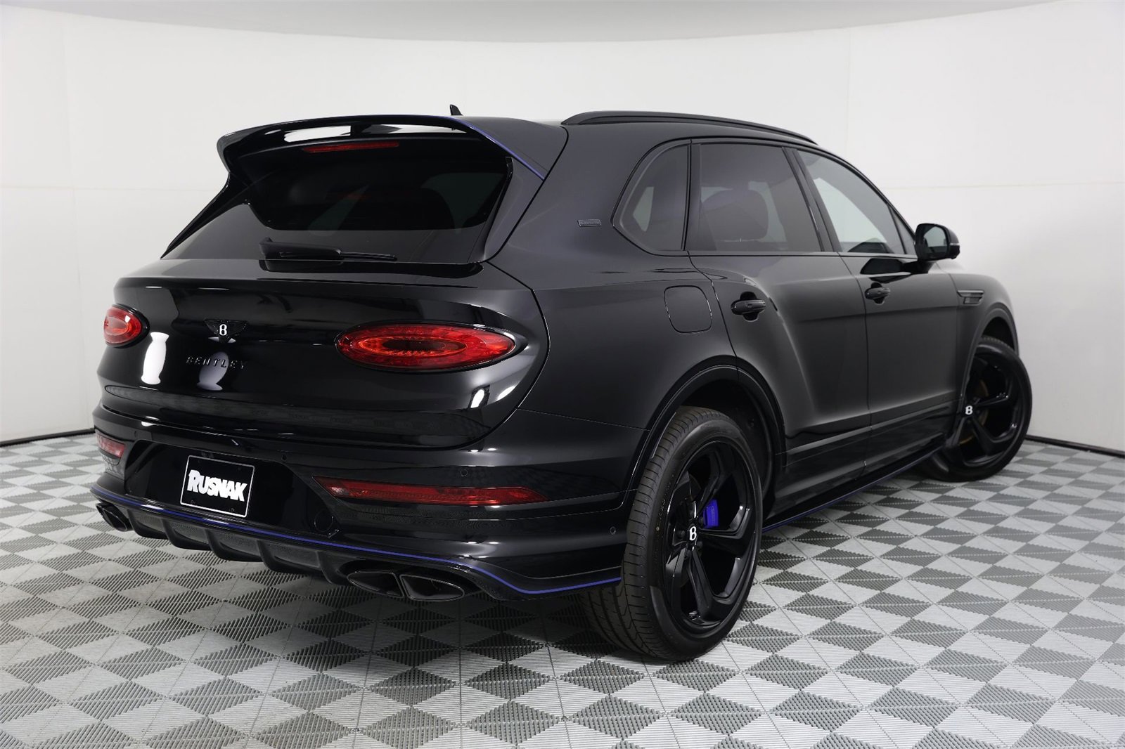 New 2025 Bentley Bentayga image 9