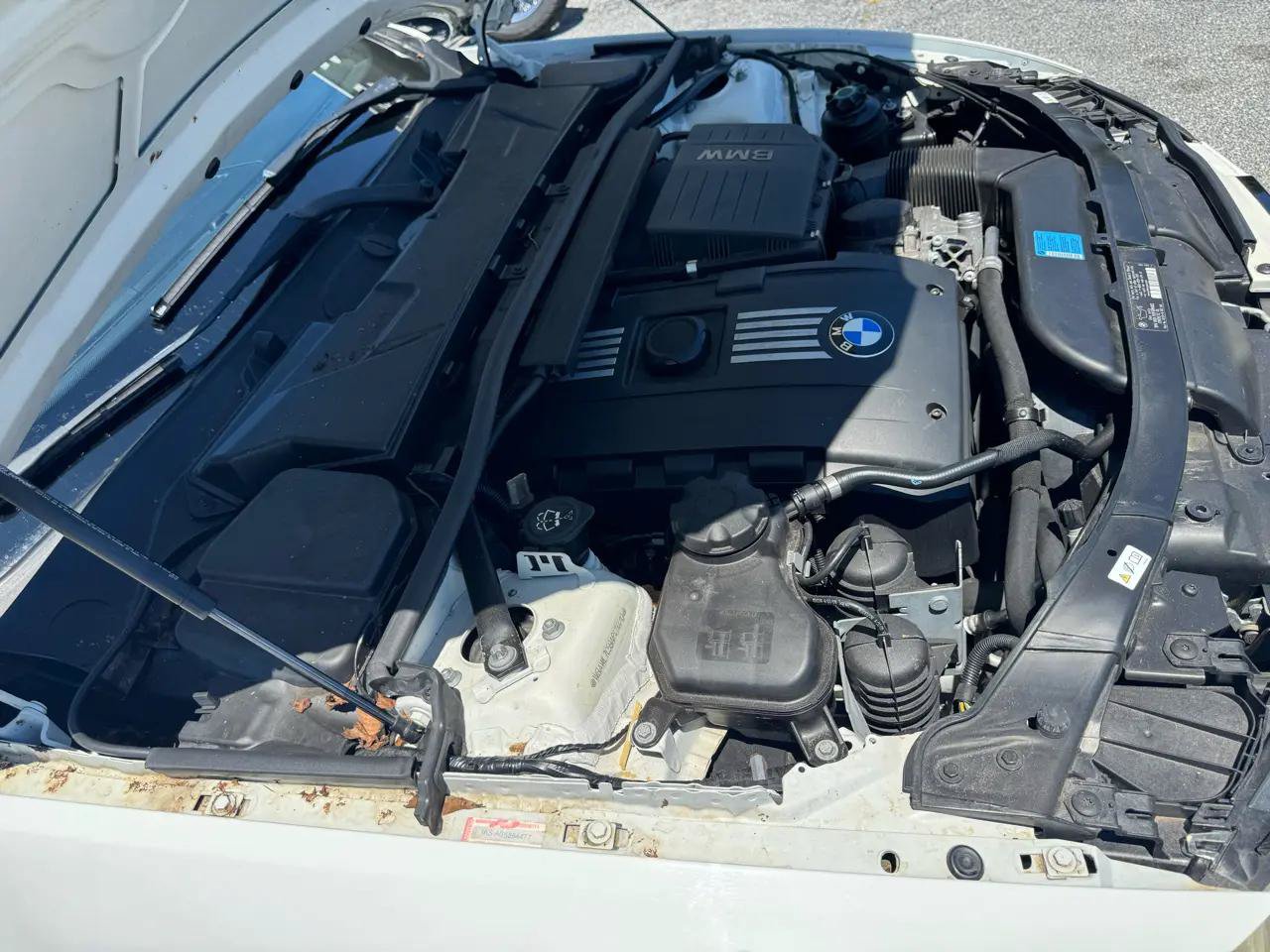 Used 2010 BMW 335i Convertible RWD image 35