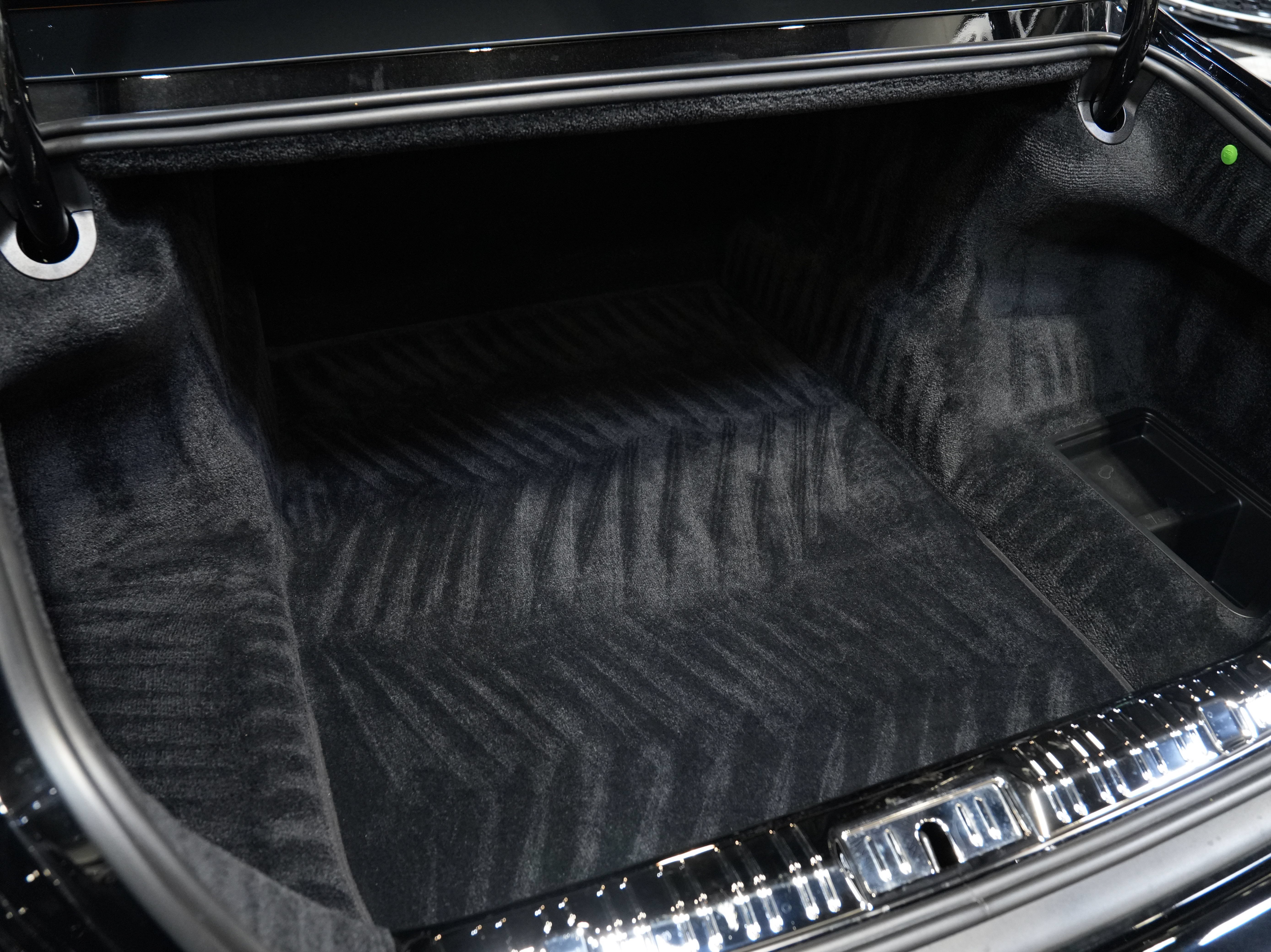 Used 2020 Rolls-Royce Ghost RWD image 59