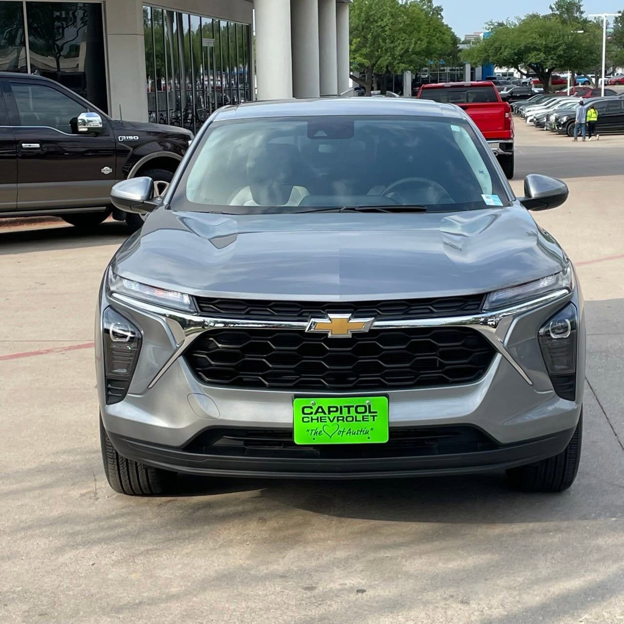 Used 2024 Chevrolet Trax LS w/ LS Convenience Package image 6