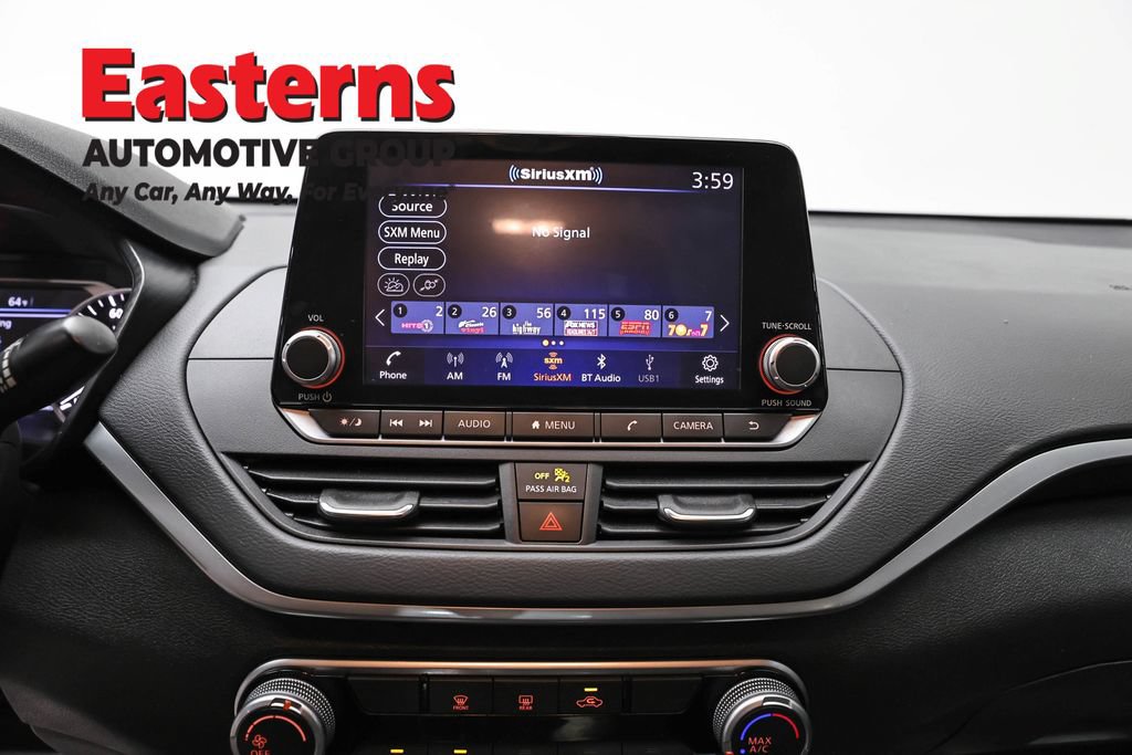 Used 2022 Nissan Altima 2.5 SV FWD image 12