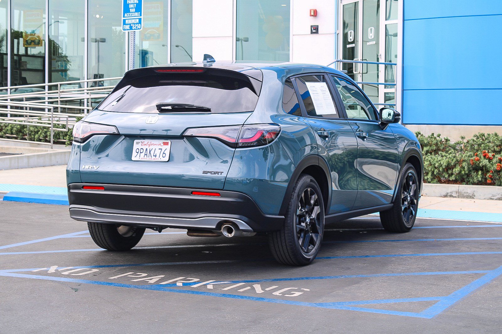 Certified 2025 Honda HR-V Sport image 7