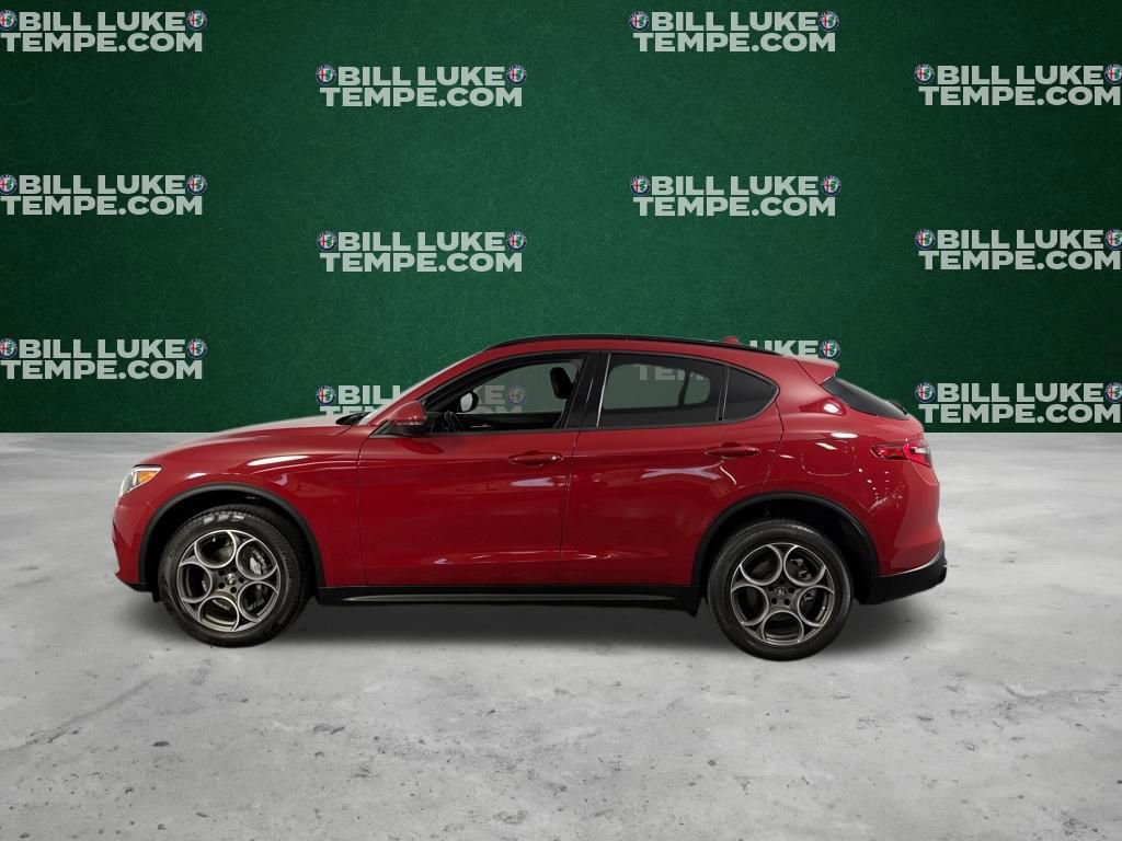 Used 2022 Alfa Romeo Stelvio Sprint image 9