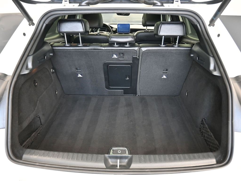 Used 2018 Mercedes-Benz GLA 250 4MATIC image 45