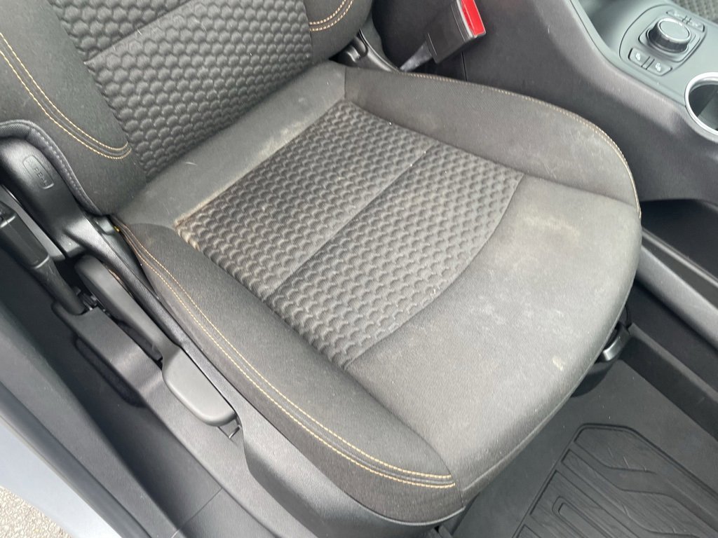 Used 2021 GMC Terrain SLE w/ Driver Convenience Package image 33