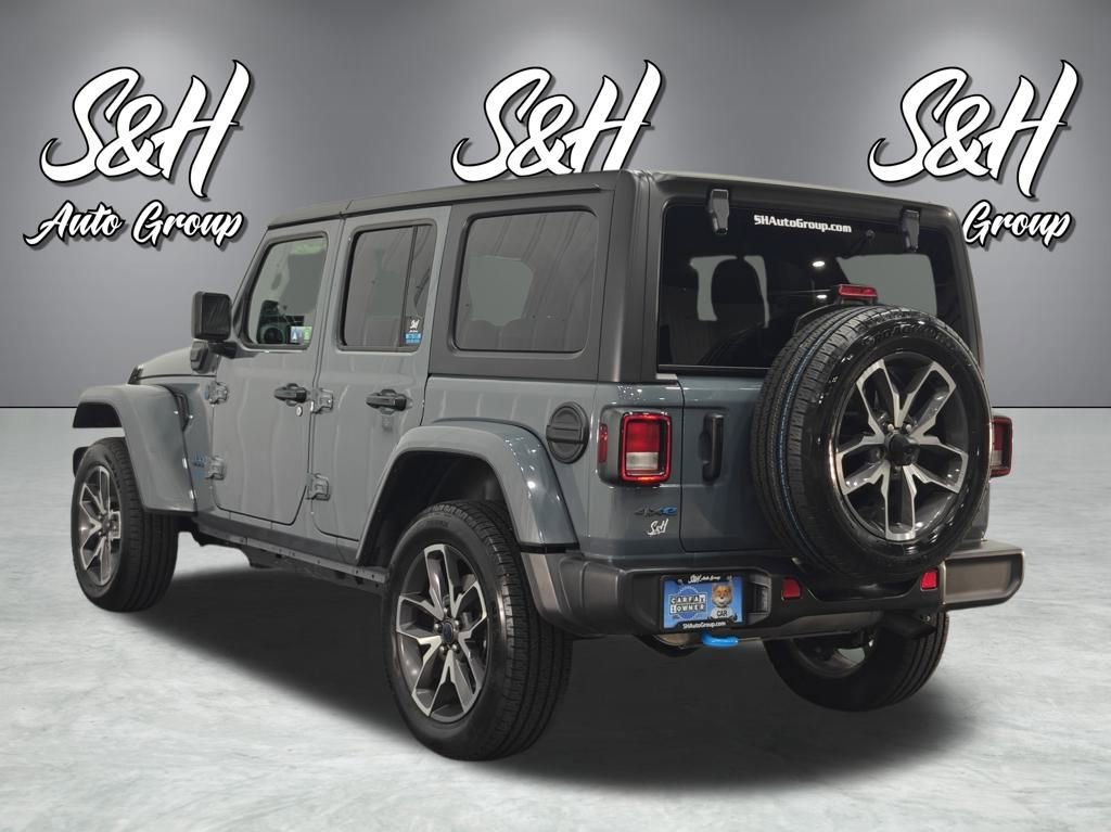 Used 2024 Jeep Wrangler Unlimited image 16