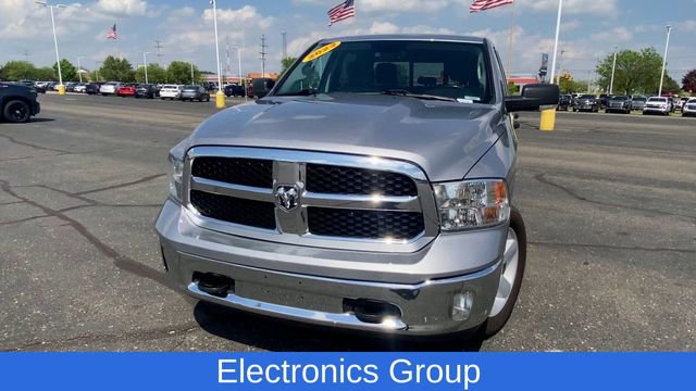 Used 2022 RAM 1500 Classic SLT w/ Electronics Group image 3