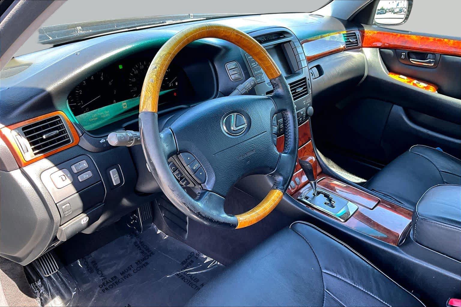 Used 2004 Lexus LS 430 RWD image 17