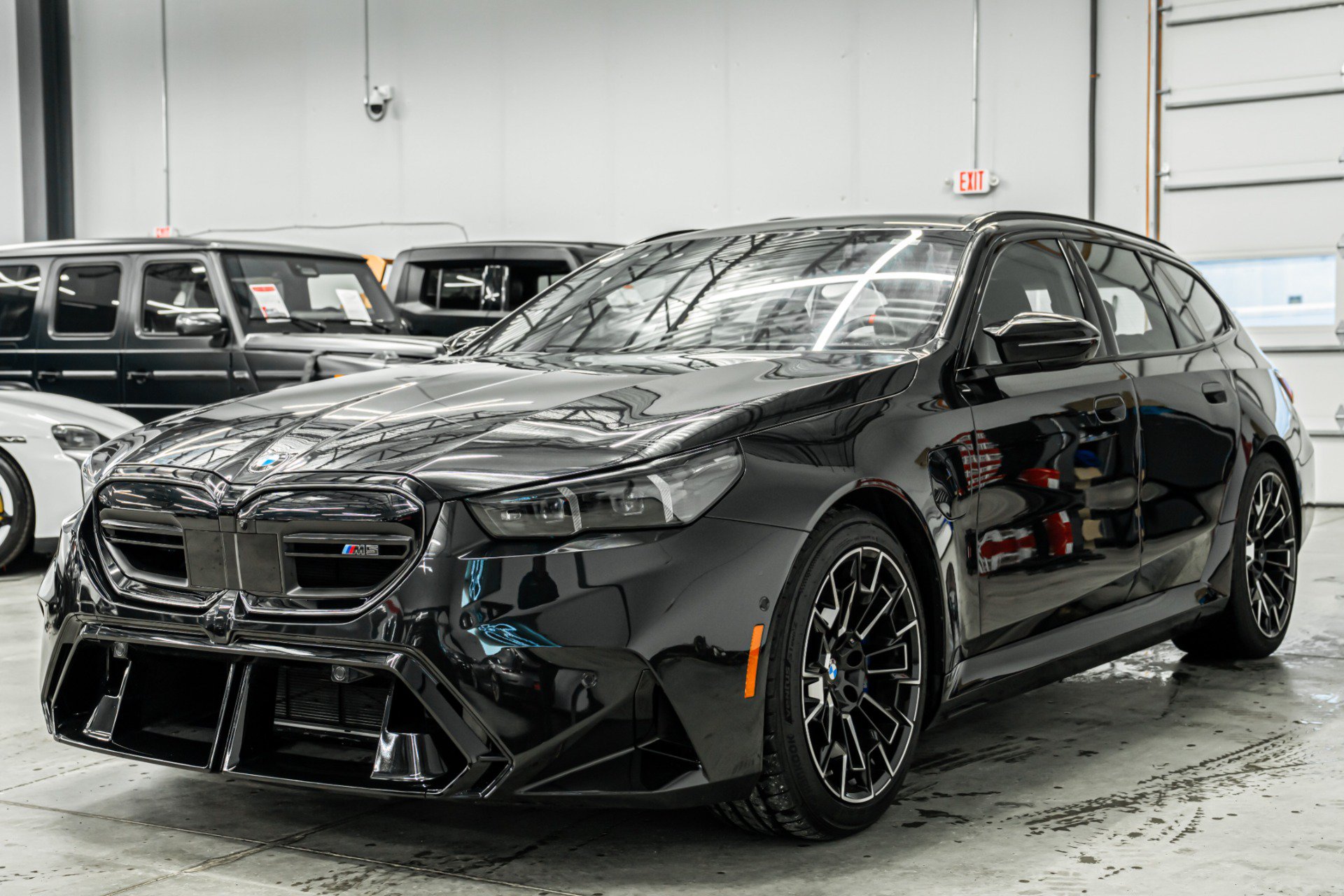 Used 2025 BMW M5 Touring w/ M Driver's Package AWD/4WD image 5