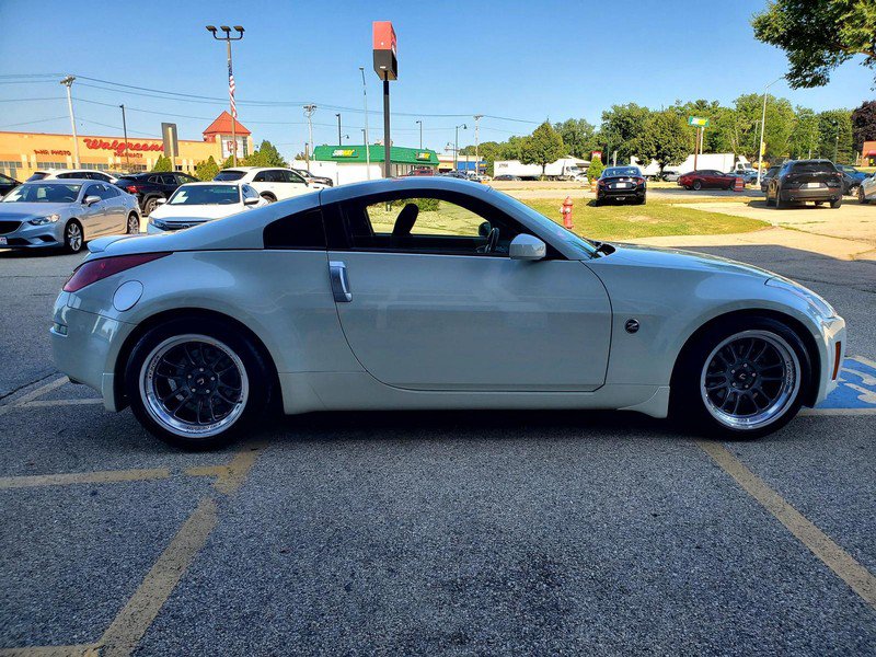 Used 2003 Nissan 350Z Touring RWD image 4