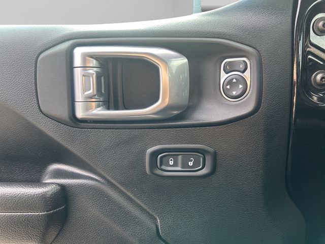 Used 2022 Jeep Gladiator Sport image 42