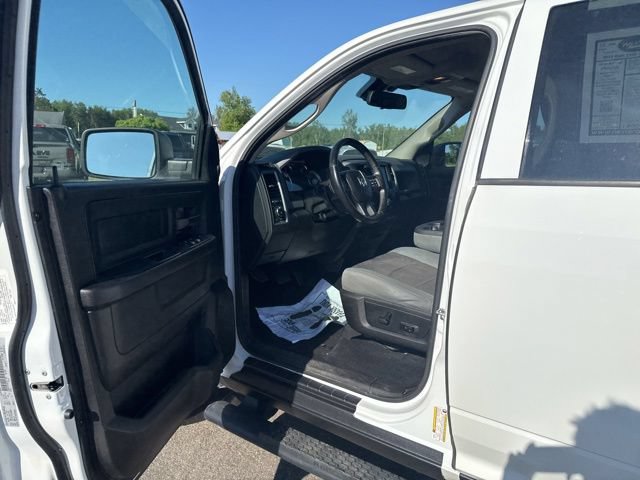 Used 2019 RAM 1500 Express w/ Wheel & Sound Group AWD/4WD image 10