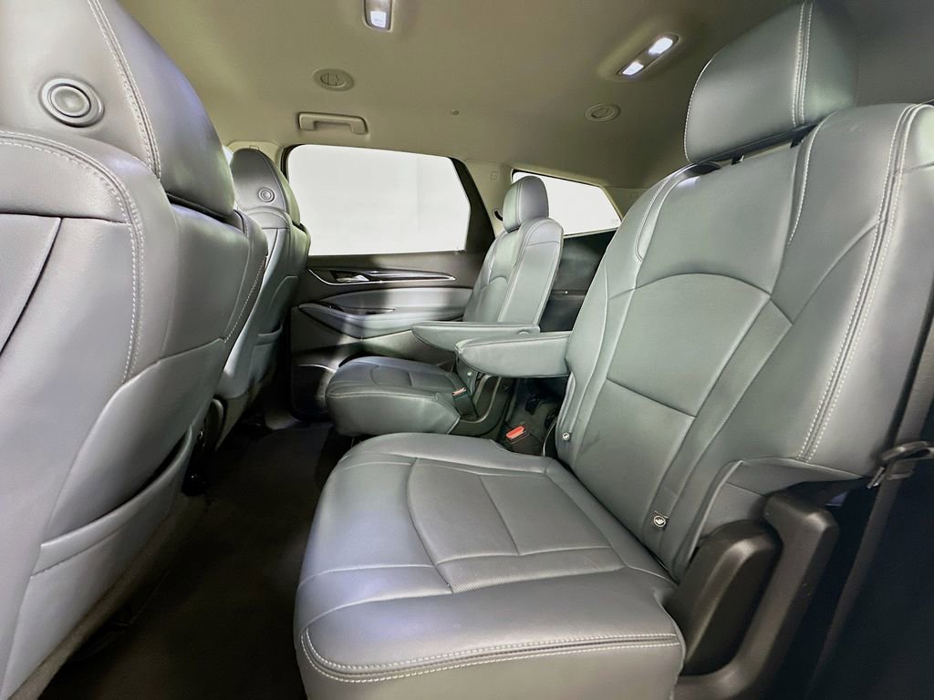 Used 2020 Buick Enclave Premium w/ Surround and Sites Package AWD/4WD image 4