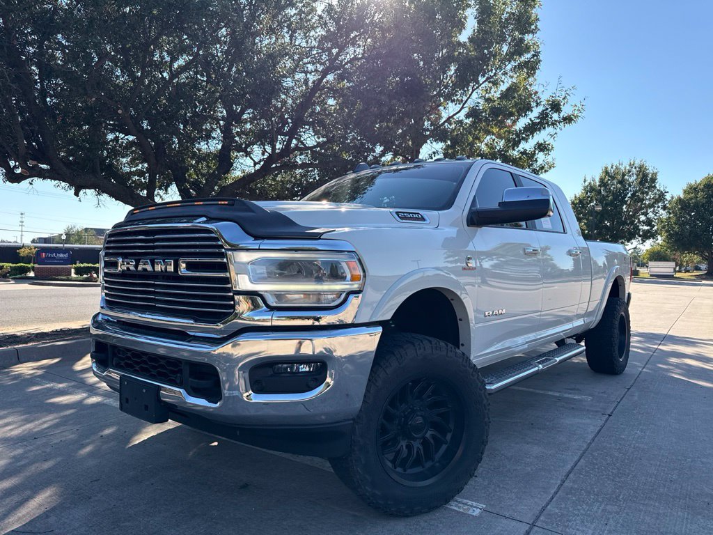 Used 2020 RAM 2500 Laramie AWD/4WD image 3