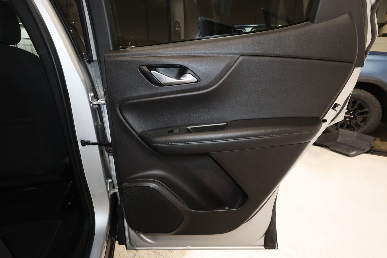Used 2020 Chevrolet Blazer LT FWD image 19