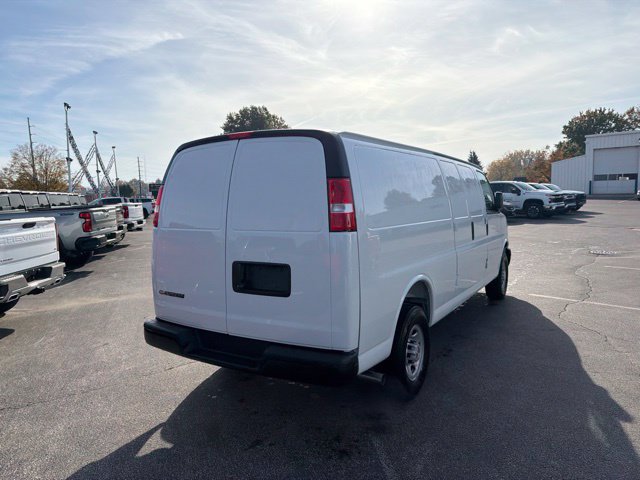 New 2027 Chevrolet Express 3500 Extended w/ Driver Convenience Package RWD image 8
