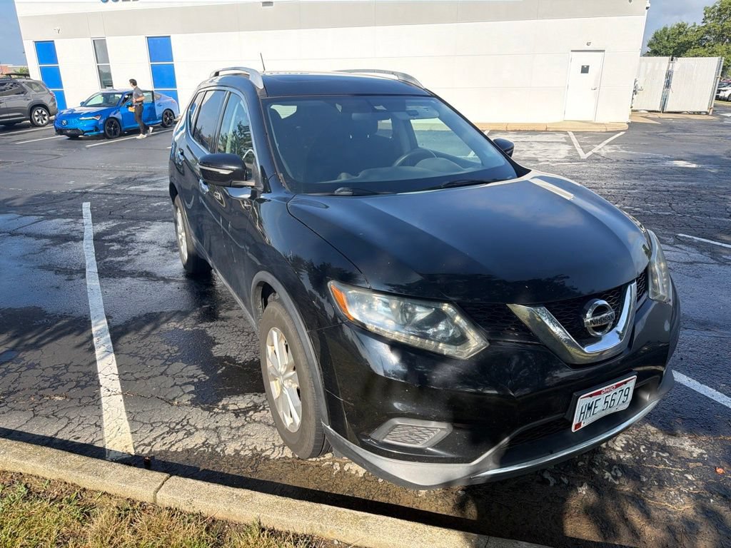 Used 2015 Nissan Rogue SV w/ SV Moonroof Package AWD/4WD image 4