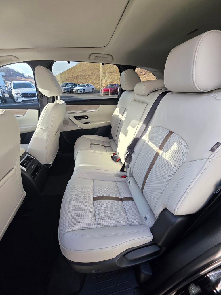New 2026 MAZDA CX-90 Plug-In Hybrid w/ Premium Plus image 11