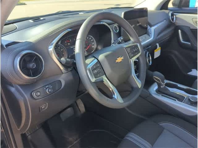 New 2025 Chevrolet Blazer LT w/ Driver Confidence Package FWD image 10